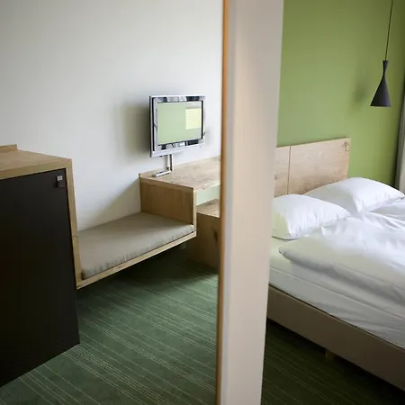 Fürstenfelder 4*