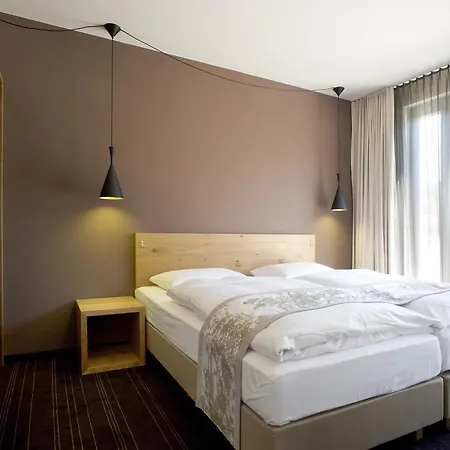 Fürstenfelder 4*